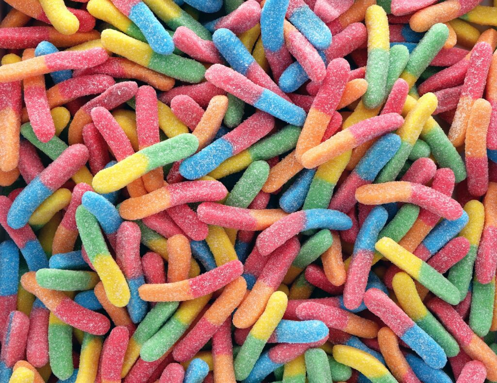 sour gummy worms