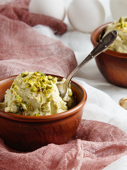 Pistachio garnish to elevate food